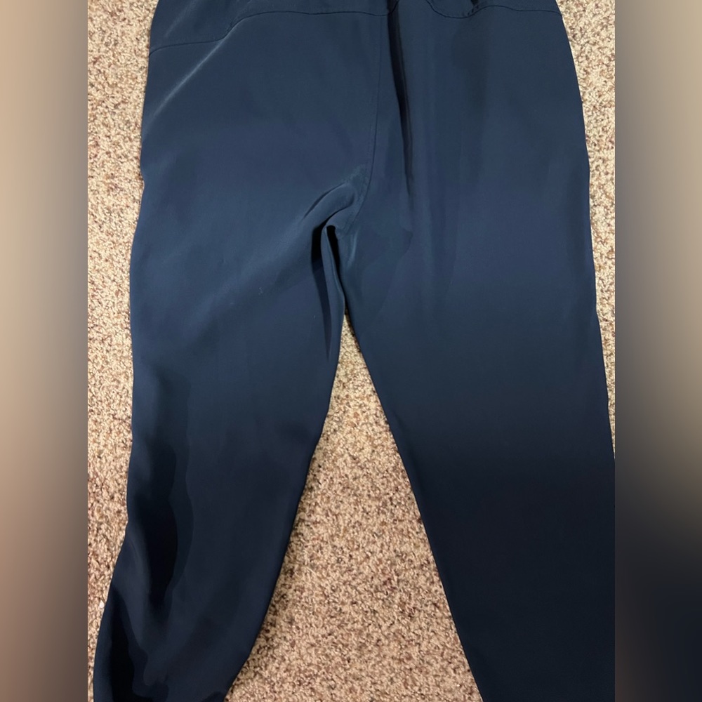 Avia Joggers size M